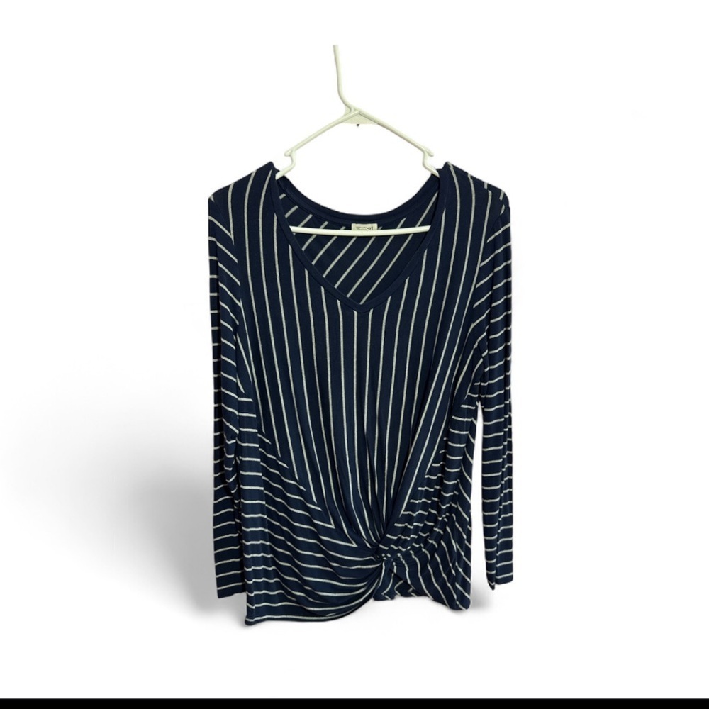 Westport Navy Striped Women's Top Size Large